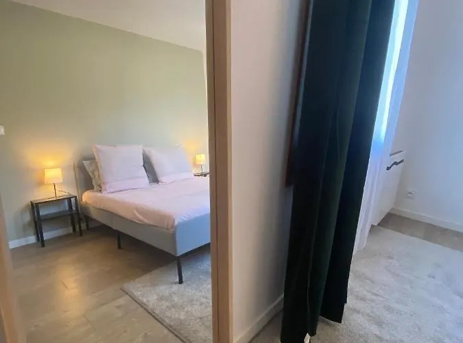 Calme Et Confortable Au Coeur De Loupiac *